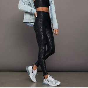 Carbon38 High Rise 7/8 Legging in Leopard Takara Shine Black
